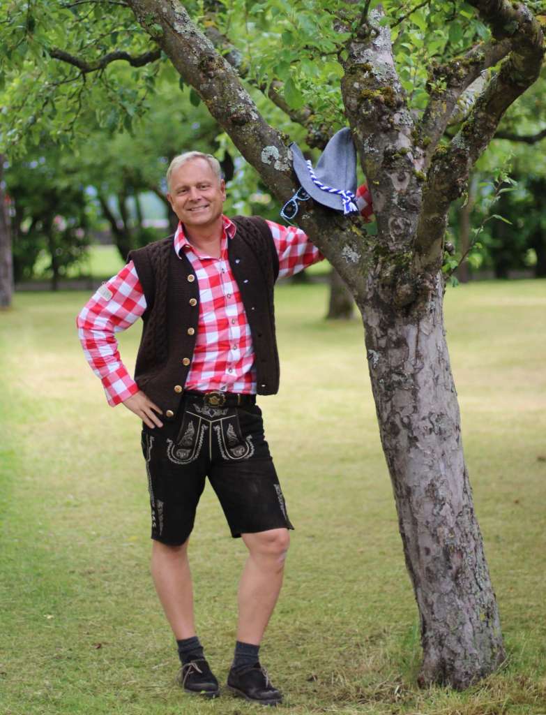 Die feurige Vertriebsfreaks Akademie - Uwe Rieder - becomePro Uwe-Rieder---Der-bayerische-Vertriebsfreak