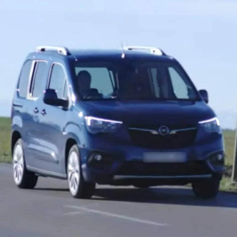 Anleitung für Einzel-, Doppel und Kombibett im Opel Combo Life - becomePro Opel-Combo-Life-einbau-bett