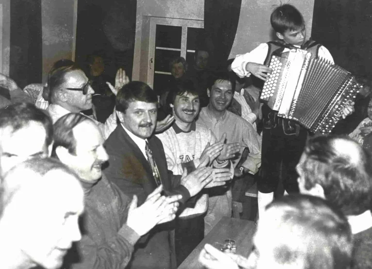 12er Kogel B Es As Des – Harmonika-Playback von MyQuetschn Community