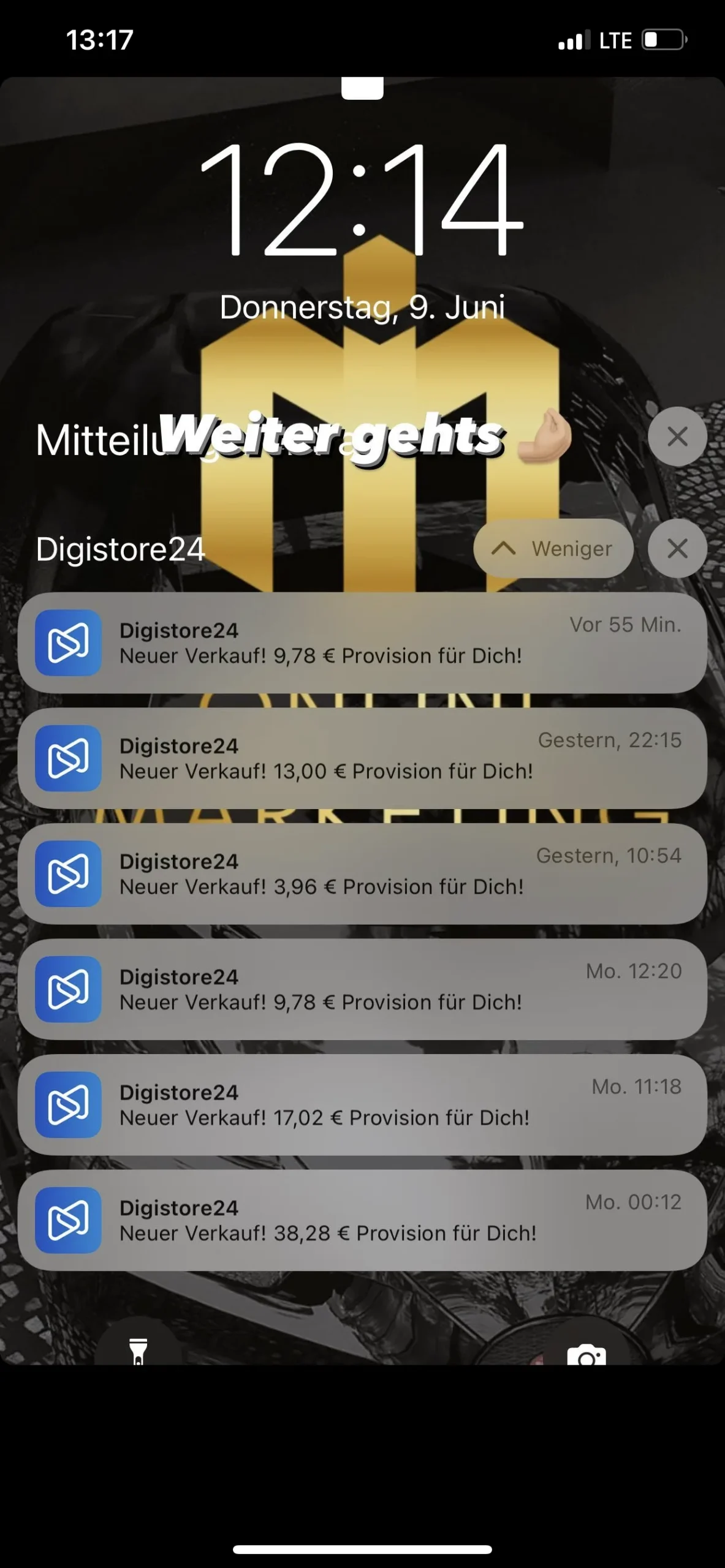 iPhone-Lockscreen-Screenshot mit Ilias Marketing Icon Gold und Benachrichtigungen