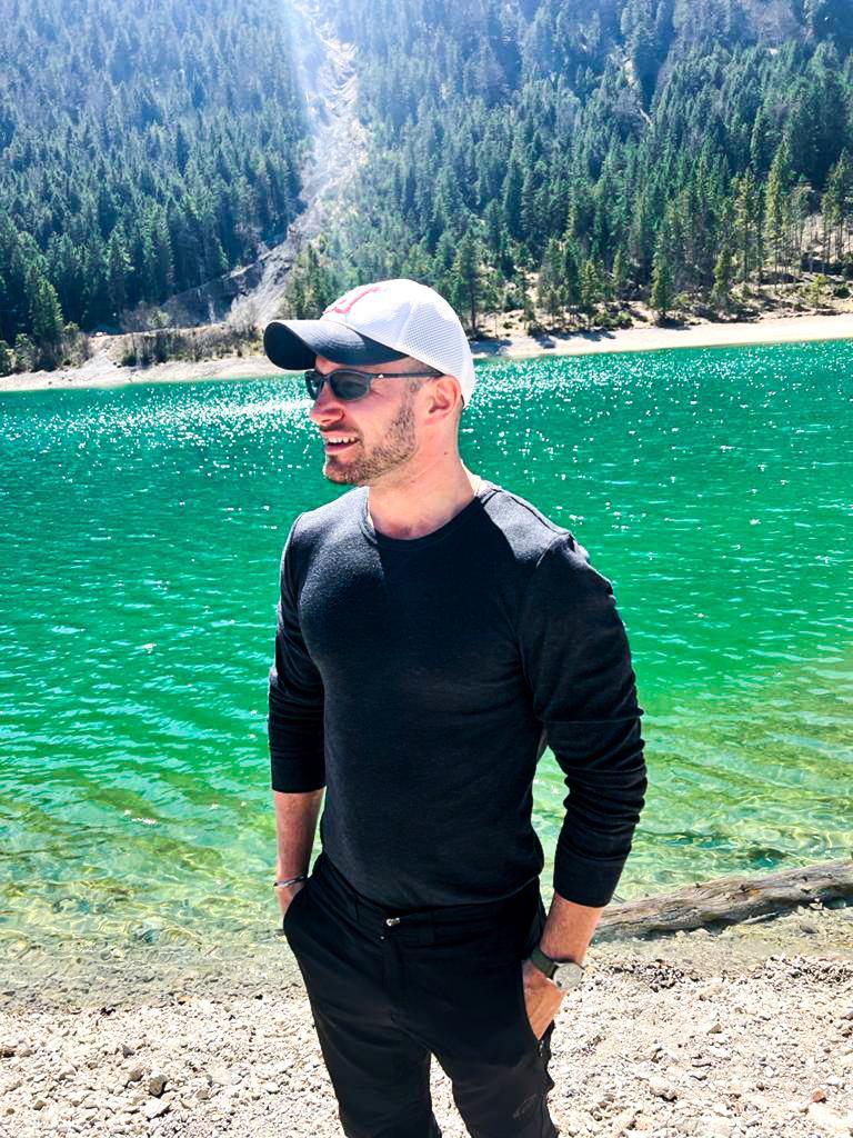 Gregor Angort, Autor von 5min Trainingsplan gegen Bauchfett