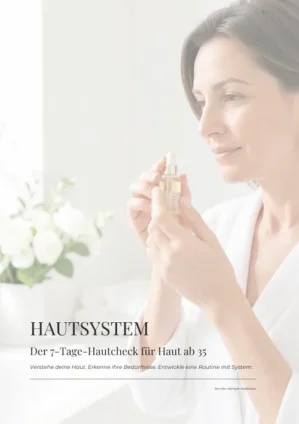 Hautsystem Workbook Hero-Bild – Frau mit Pflege-Serum und Blumendeko