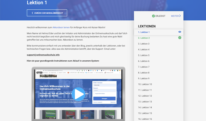 Akkordeon spielen lernen für Anfänger von Martin Kaiser 16 Lektion-1-Screenshot mit Willkommenstext und Lektionsmenü