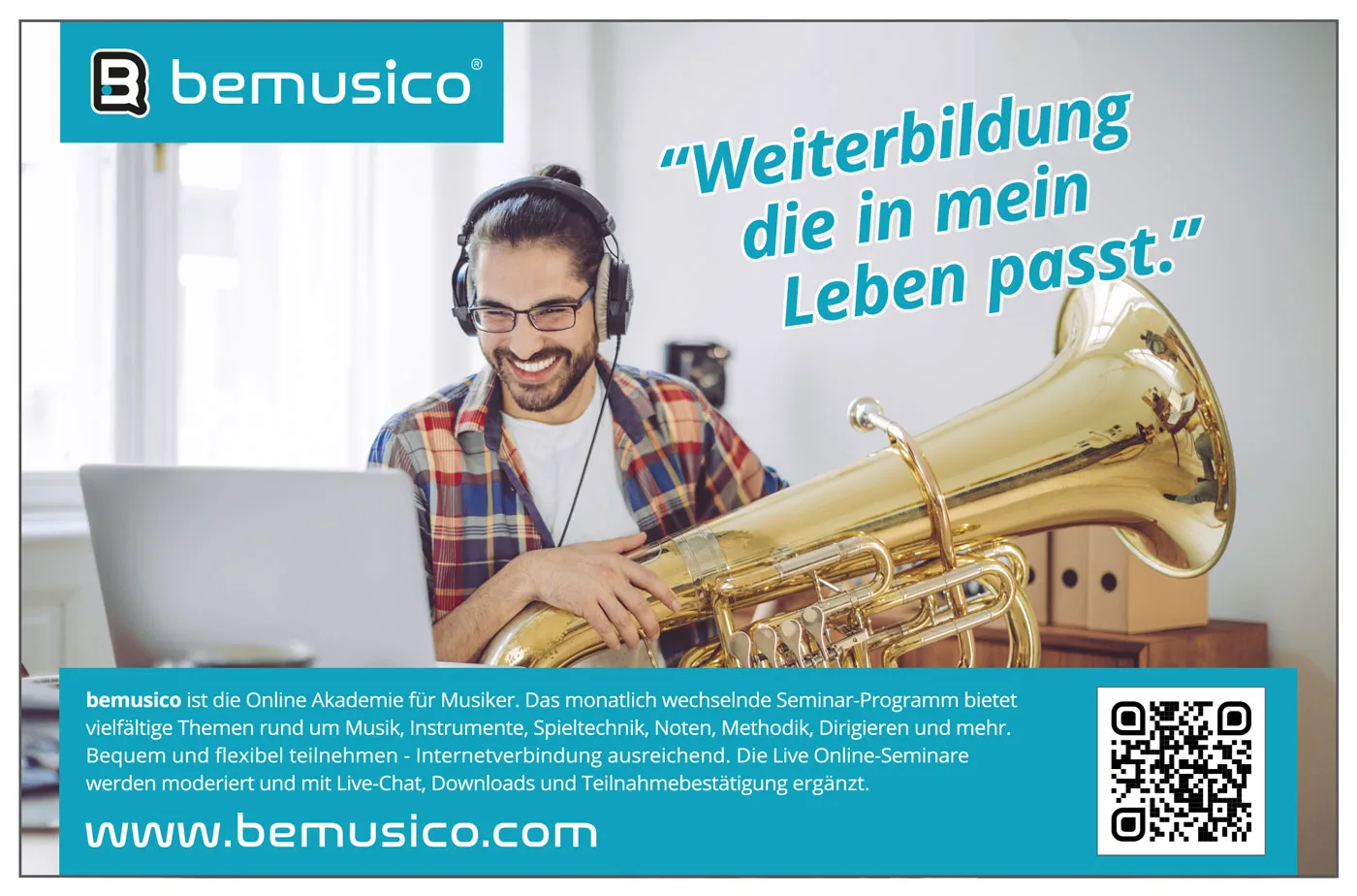 Kampagnen-Banner bemusico mit Mann am Laptop, Trompete, Zitat zur Weiterbildung, QR-Code