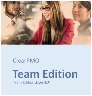 ClearPMO Team Edition Start-UP mit drei Teamkollegen in professioneller Umgebung