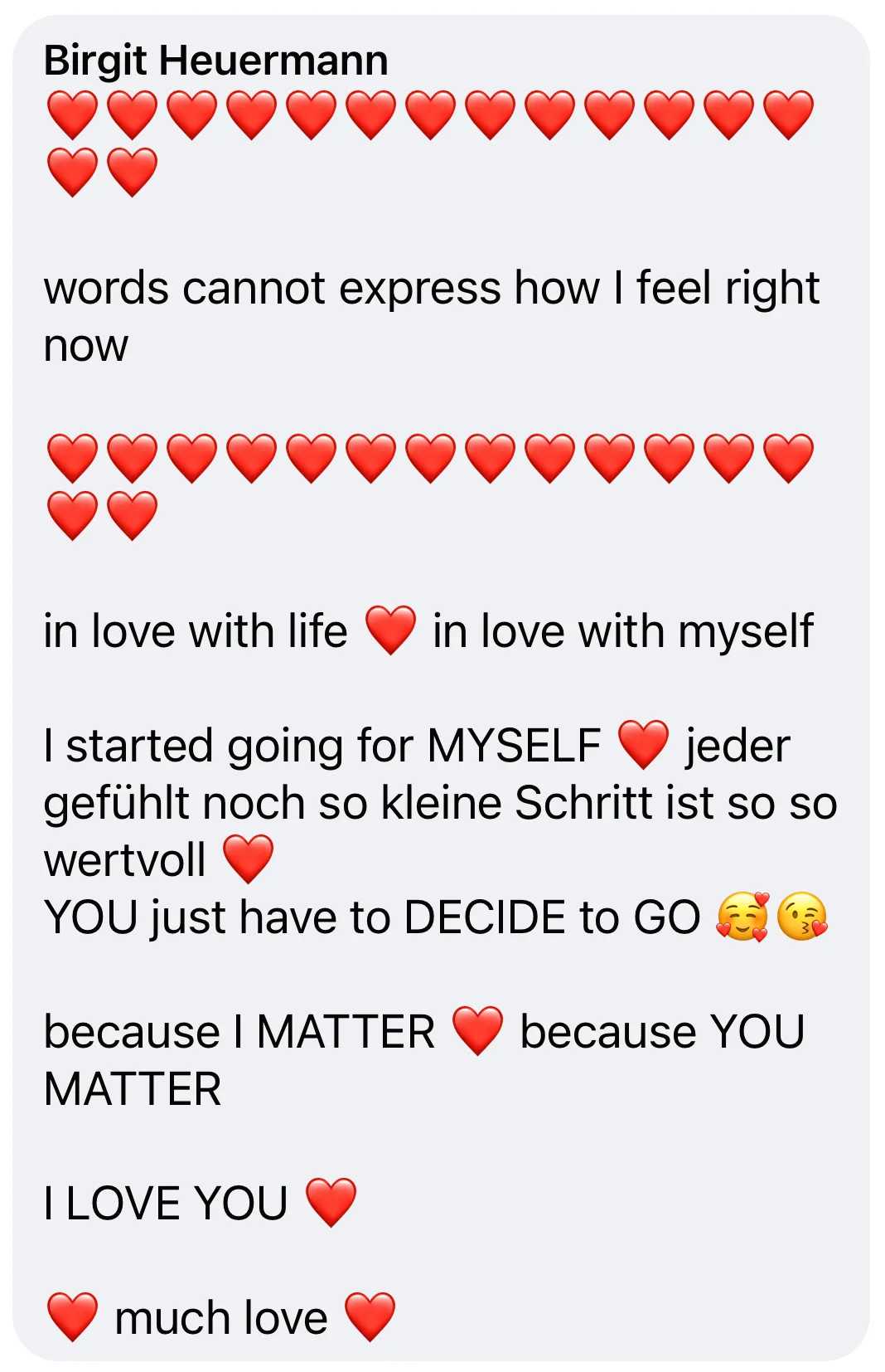 Kundenbewertung von Birgit Heuermann mit Herz-Emojis und Dankesnachricht zum Kurs