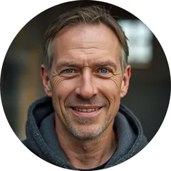 Das 30-Minuten-System – Trading für Menschen mit wenig Zeit 6 Handwerker mit grauem Kapuzenpulli Profilbild