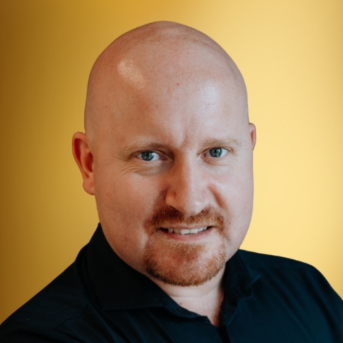Porträt von Peter Hiebl, Autor des Onlinekurses Die perfekte Landingpage erstellen