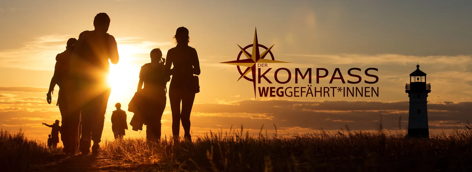 Heroimage mit Silhouetten einer Familie vor Sonnenuntergang, Kompass-Logo und Lighthouse, Titel Der Kompass Weggefährten
