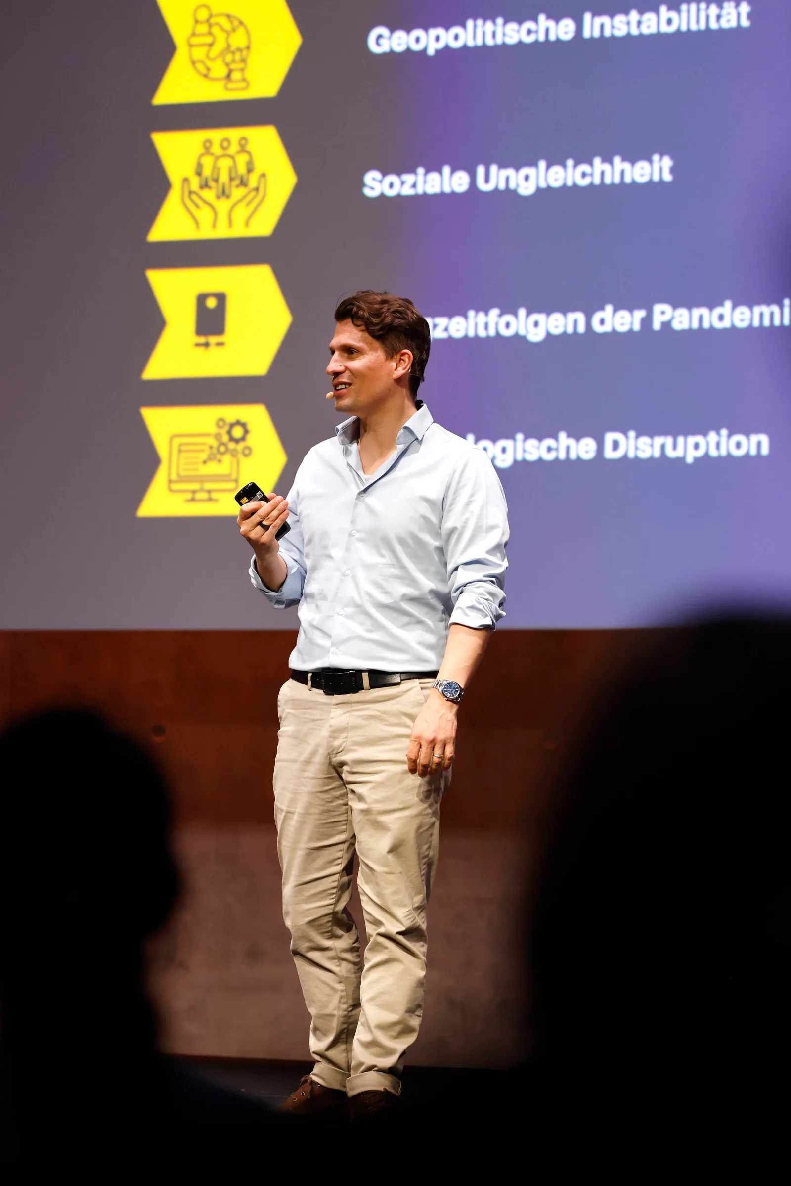 Digitaler Suizid – E-Book zur Digitalisierung 3 Dr. Hubertus Porschen