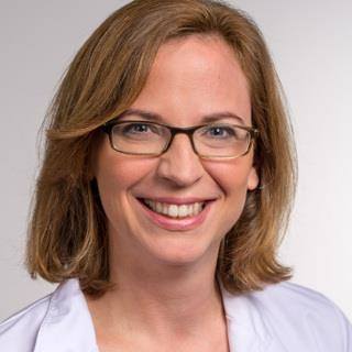 Dr. Julia Lämmerhirt