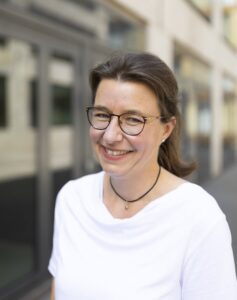 Dr. Ulrike Hanke