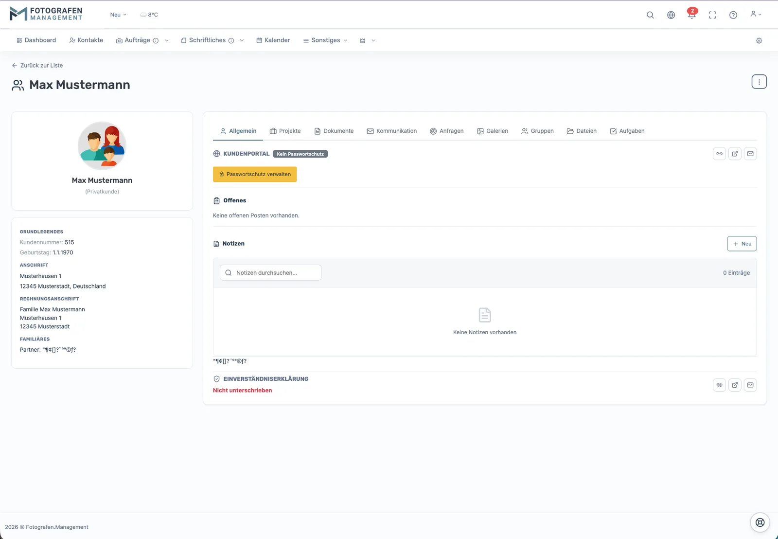 Kundendetailansicht Max Mustermann mit Kontaktdaten und Tabs in Fotografen.Management CRM