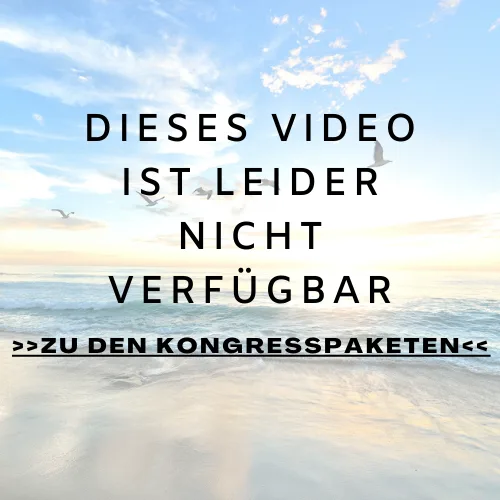 Strand bei Sonnenuntergang mit Hinweistext auf Video-Verfügbarkeit und Kongress-Paket