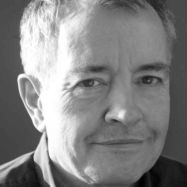 Porträtfoto von Roland Kopp-Wichmann, Schwarz-Weiß-Aufnahme