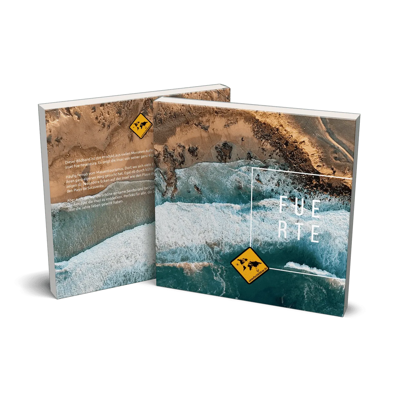 Fuerteventura Bildband FUERTE als aufgeschlagenes Hardcover-Buch mit Strandmotiv und Wellen, Luftaufnahme von Küste mit Dünen