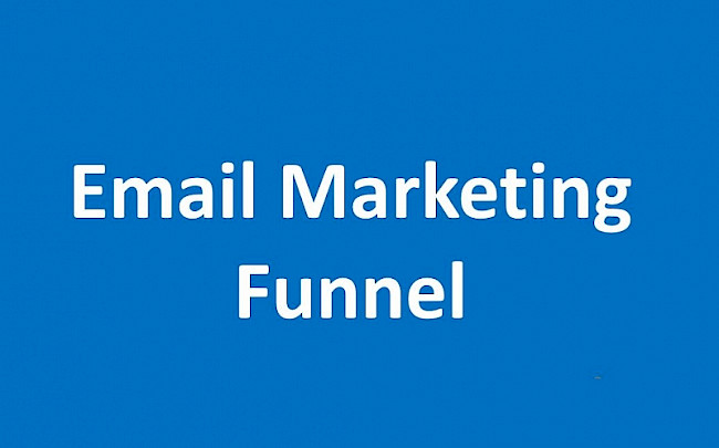 Blauer Hintergrund mit weißem Text zum Email Marketing Funnel