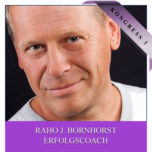 Porträt von Raho J. Bornhorst, Erfolgscoach mit grauem Haar und Brille