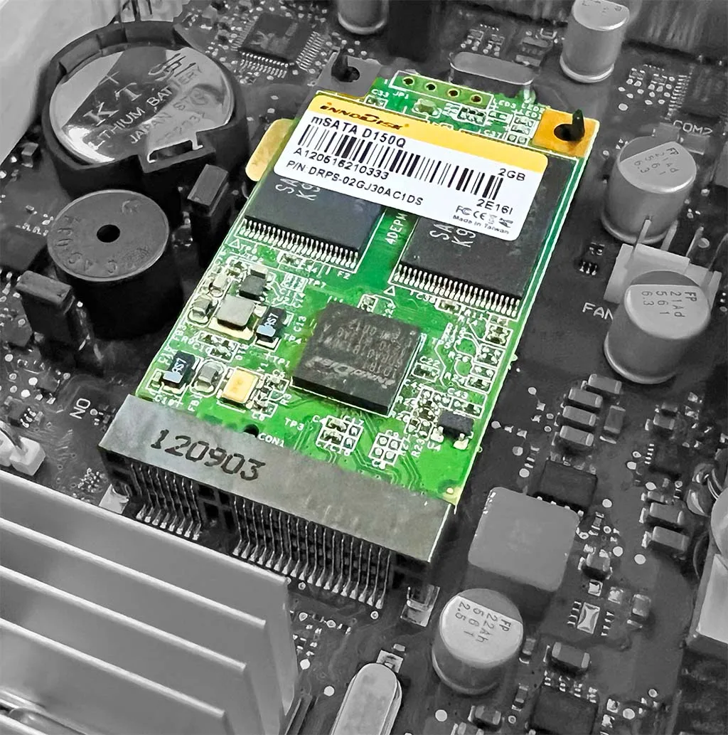 2 GB Flash-Speicher-Modul SATA Disk500 Gira Homeserver 4