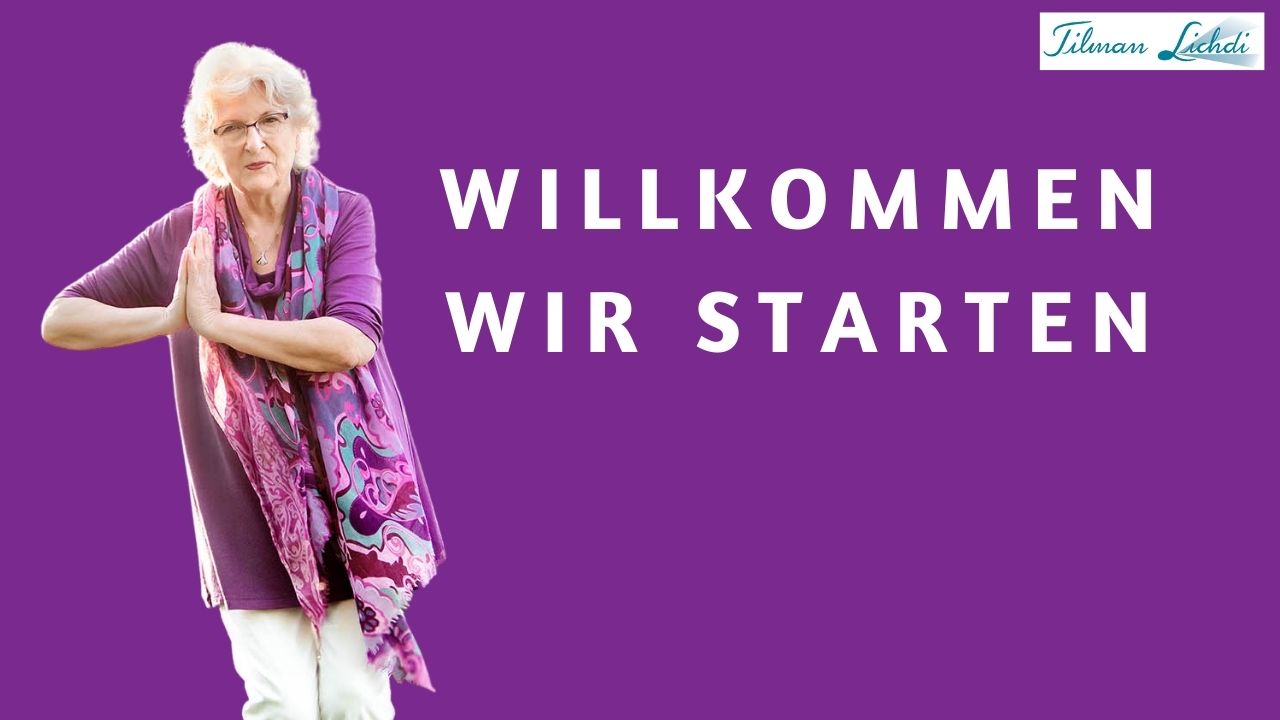 Hui Chun Gong Online-Kurs Verjüngung Pur von Waltraud Bogdanski 3 Waltraud Bogdanski in lila Shirt mit Schal auf violettem Hintergrund, Hände überkreuzt, Text Willkommen wir starten