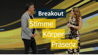 Breakout-Session mit zwei Personen auf Bühne