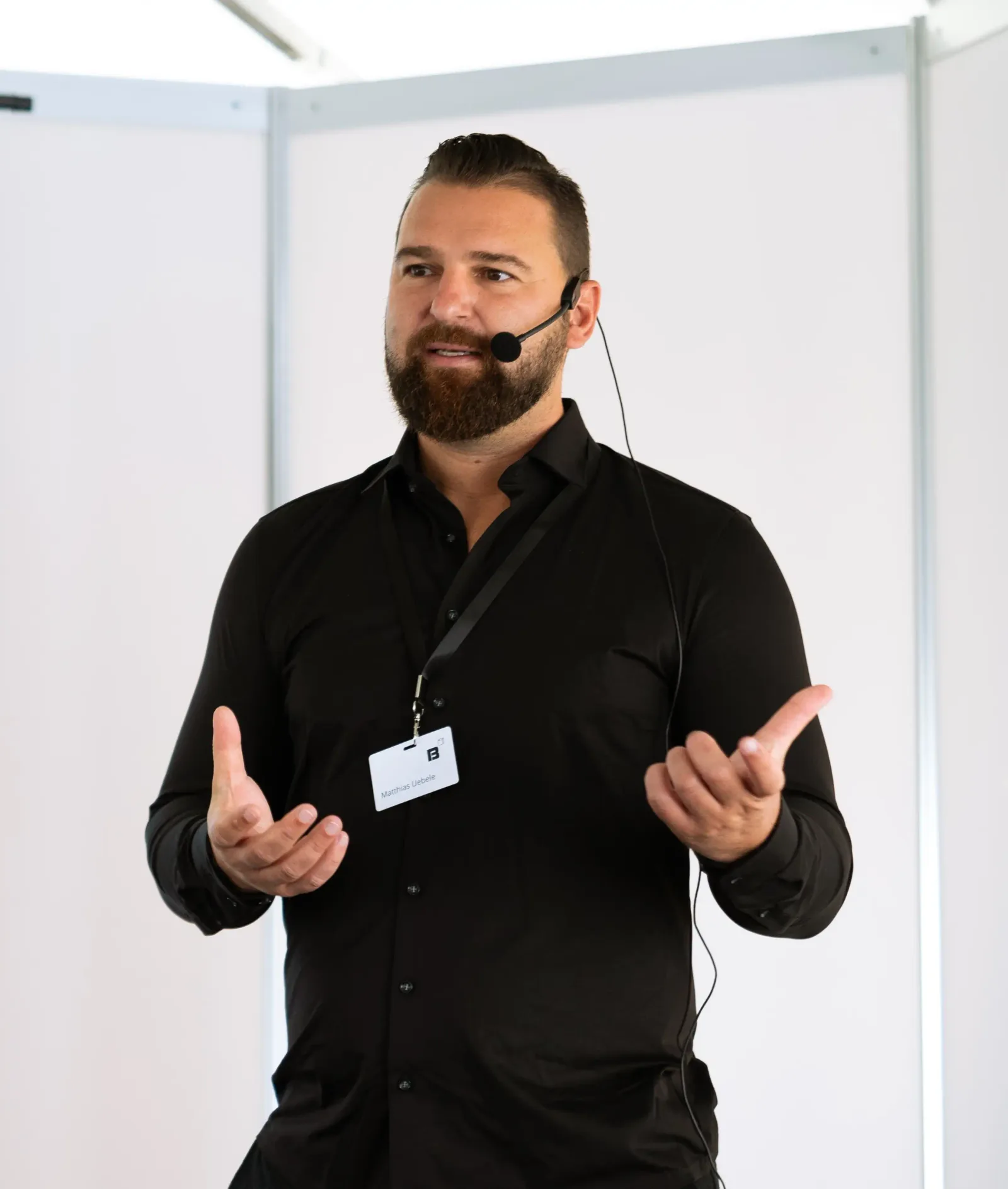 Matthias Uebele spricht auf Wirtschaftsmesse über Bürozukunft