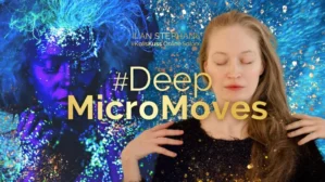 Deep MicroMoves Grafik mit Frau und glitzerndem Hintergrund, Thema Sprache