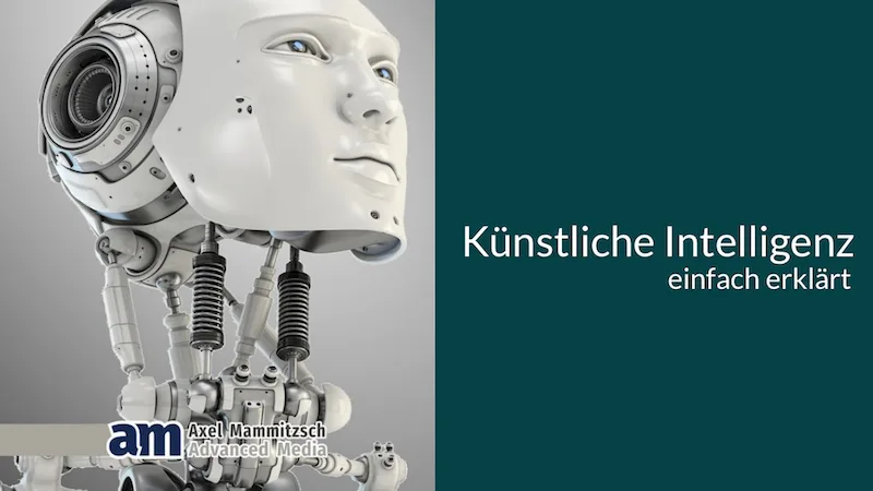 Videostandbild mit Roboterkopf und Claim "Künstliche Intelligenz einfach erklärt"