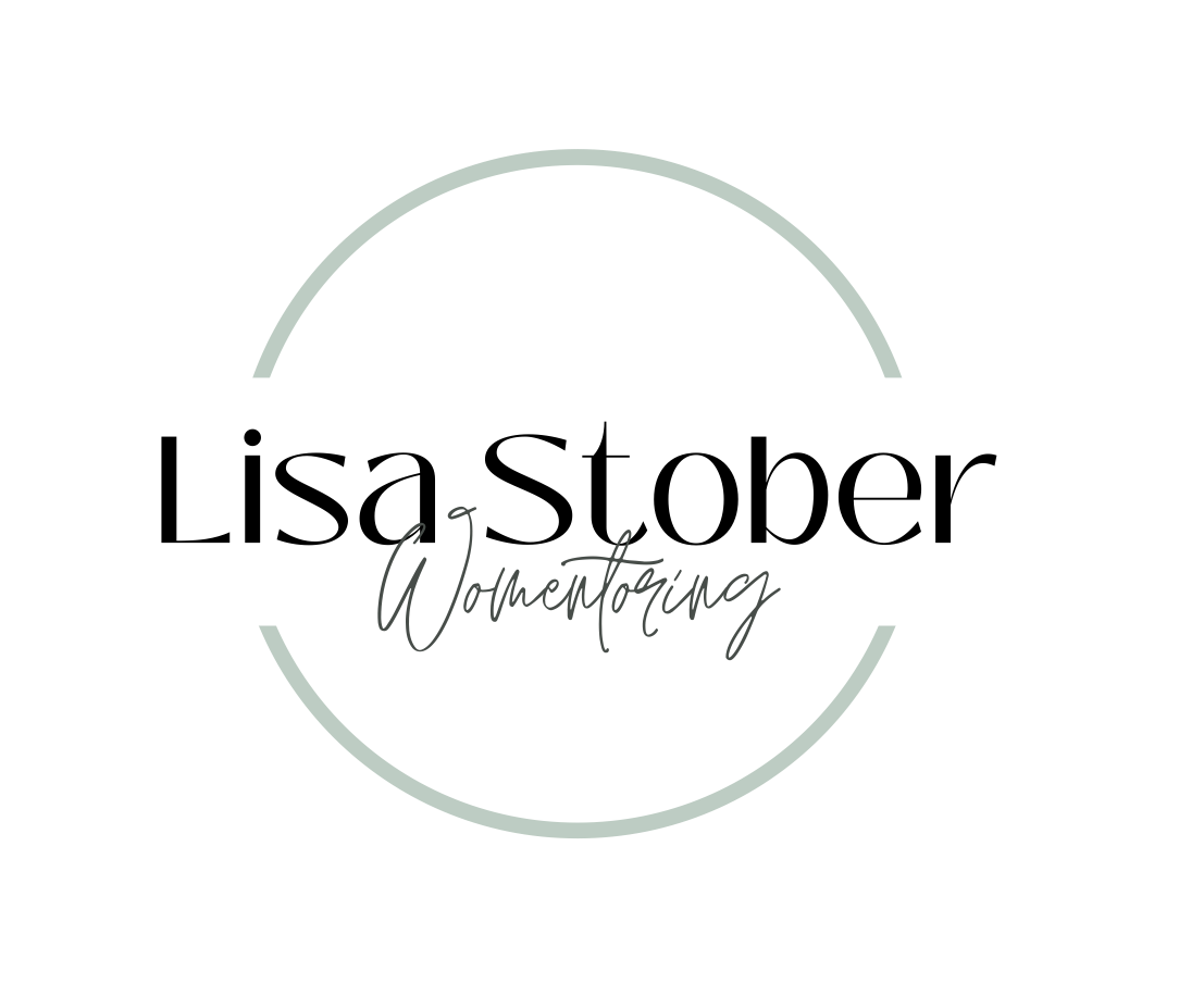 Logo von Lisa Stober Womentouring mit grünem Kreis und eleganter Schrift