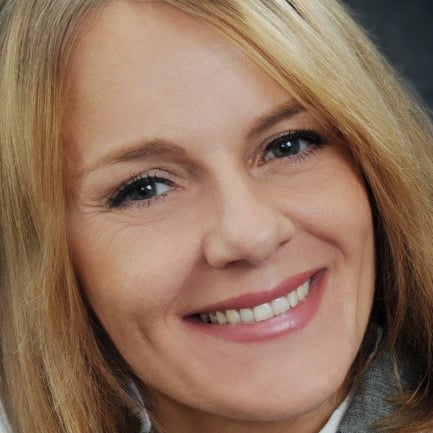 Maria Wolke, Frau mit blondem Haar, Profilbild