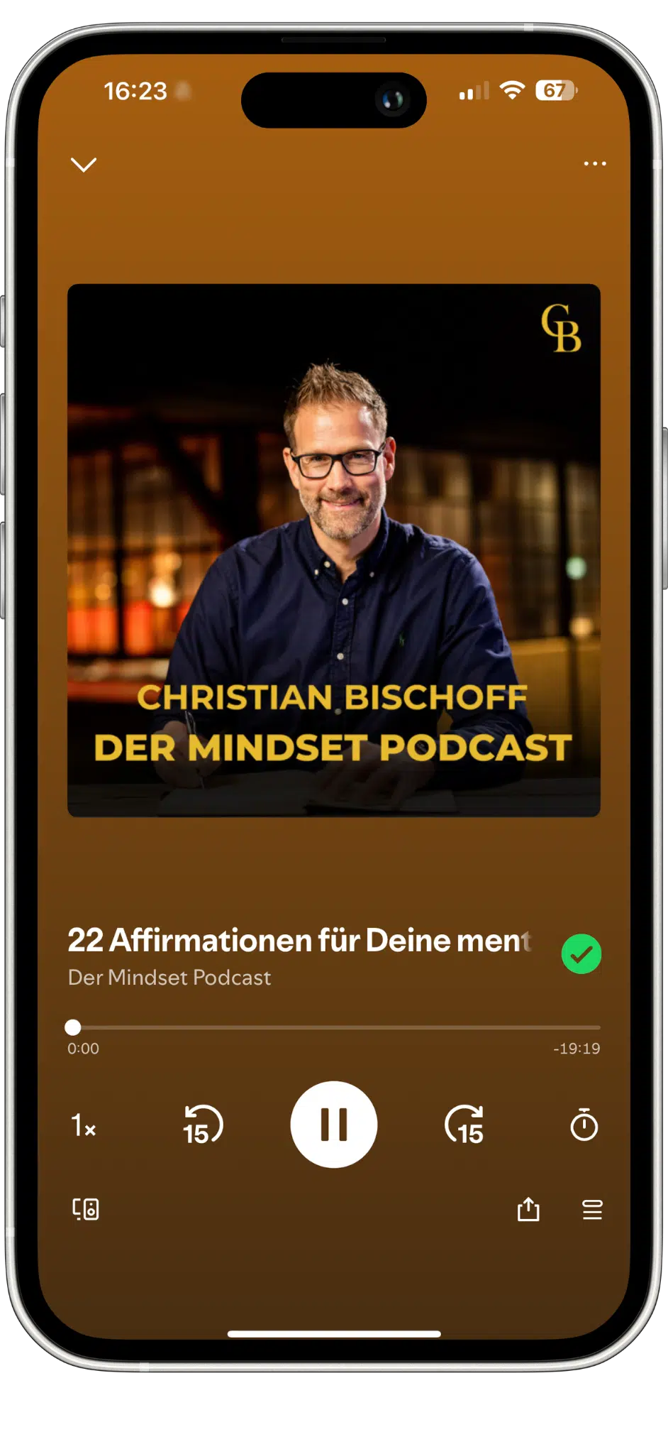 Smartphone-Mockup mit Podcast-Player und Christian Bischoff, Titel: Der Mindset Podcast