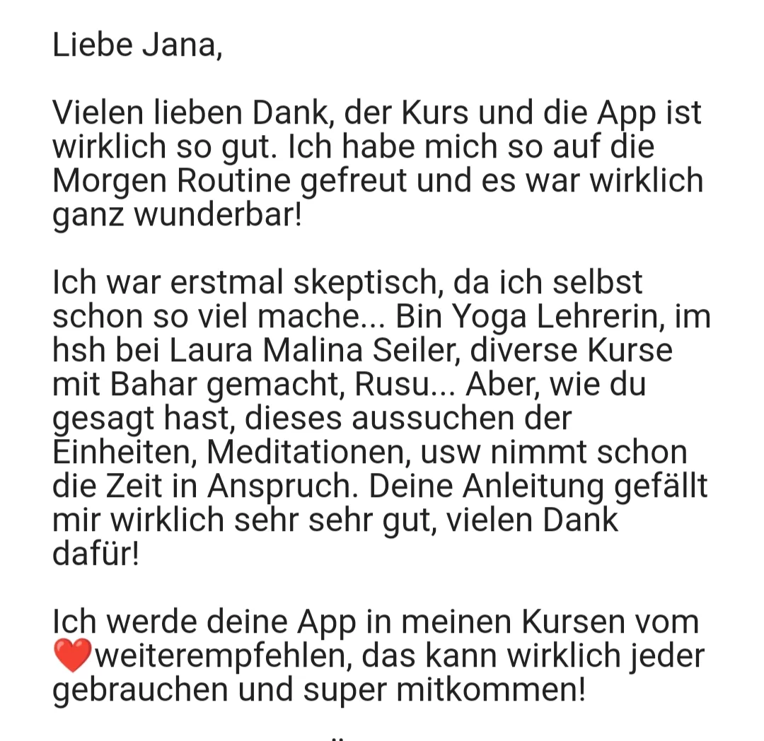 Ausführliches Testimonial einer Yoga-Lehrerin über Morgenroutine Kurs und App