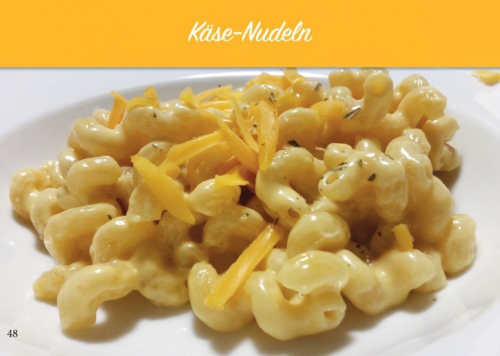 Rezept Käse-Nudeln mit cremigen Nudeln und Käsesoße auf weißem Teller