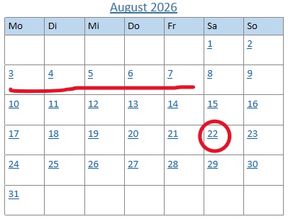 August 2026 Kalender mit handschriftlichen roten Notizen und markiertem Datum 22