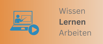 Photovoltaikanlagen normkonform errichten – Photovoltaik-Fachbuch 10 Lernbereich-Icon mit Person an Laptop und Play-Symbol auf orangem Hintergrund