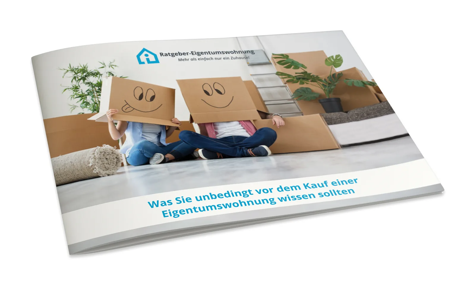 E-Book Ratgeber Eigentumswohnung Mockup mit zwei Personen mit Kartons vor modernem Wohnzimmer