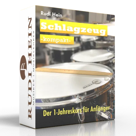 Schlagzeug lernen für Anfänger – der Jahreskurs 6 Schlagzeug Kompakt Jahreskurs Produktbox quadratisch mit Drumsticks, Schlagzeugdetails und Rudi Hein Branding