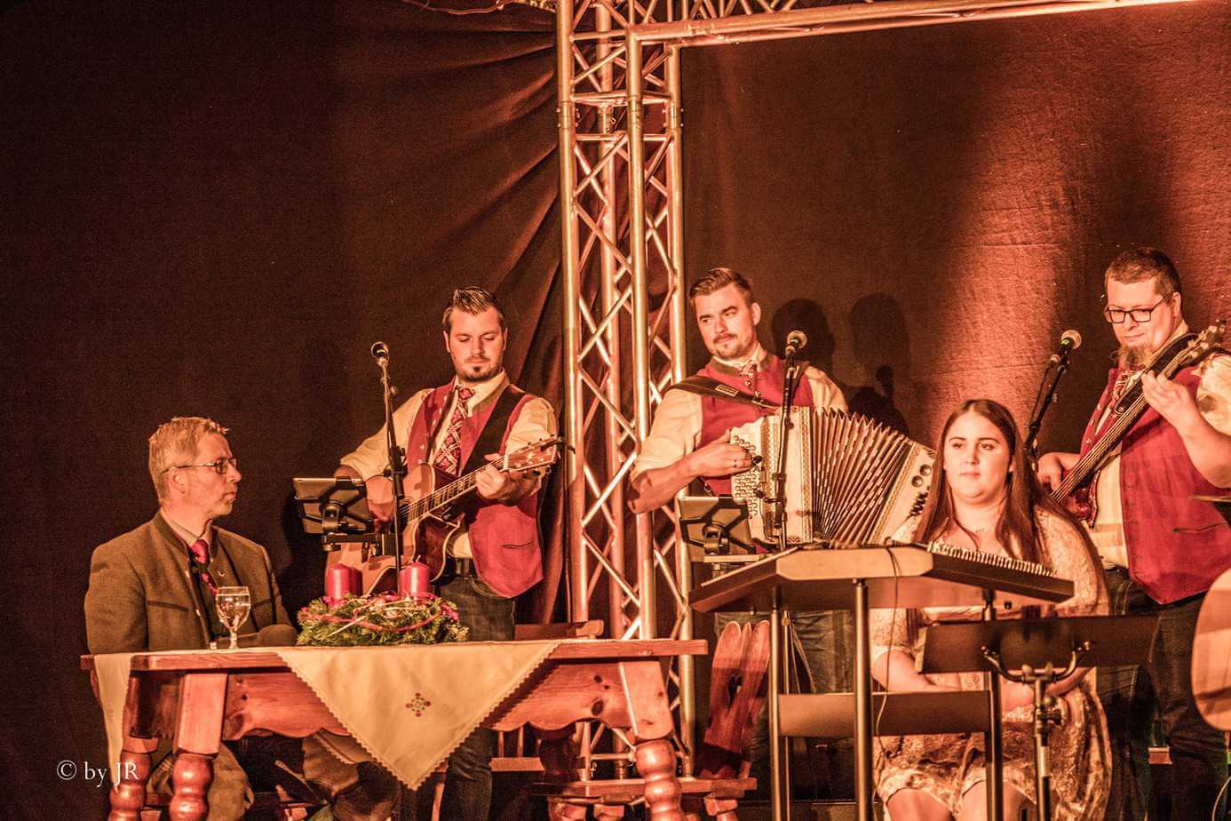 Musiker mit Steirischer Harmonika in der MyQuetschn Community