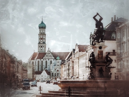 Augsburgs Innenstadt mit Perlachturm, Kirche und Brunnen, verwaschener Fotostil