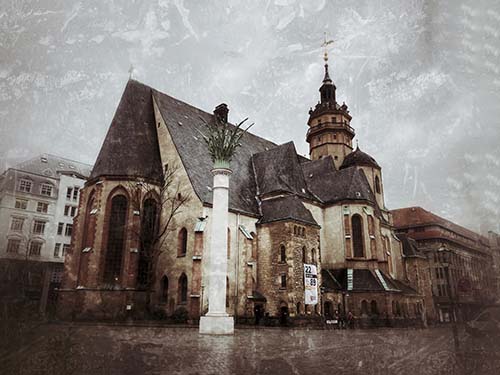 Kirche in Leipzig mit Säulen und Turm Vintage-Effekt Schwarzweiß