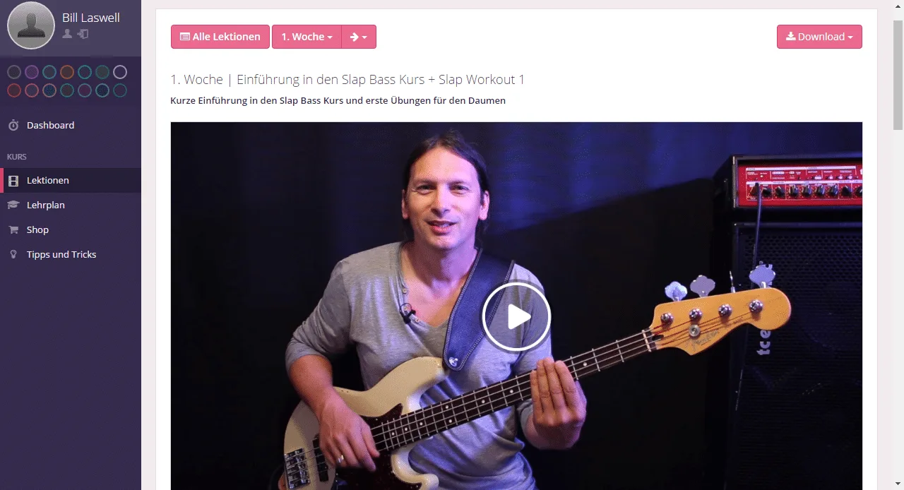 Screenshot Slap-Bass-Kurs Lektion 1, Steffen Knauss mit E-Bass in Studio-Umgebung