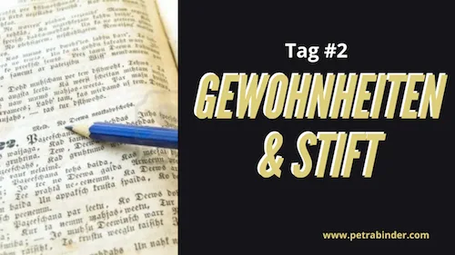 Kurs-Banner Tag 2 mit aufgeschlagenem Buch und gelbem Text GEWOHNHEITEN & STIFT