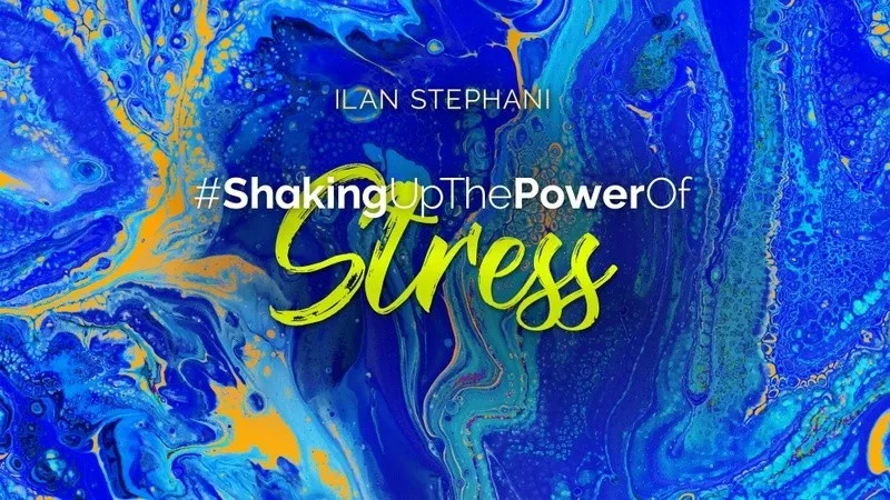 The Shaking Collection Galerie-Slide mit #ShakingUpThePowerOfStress Text auf blauem abstraktem Hintergrund
