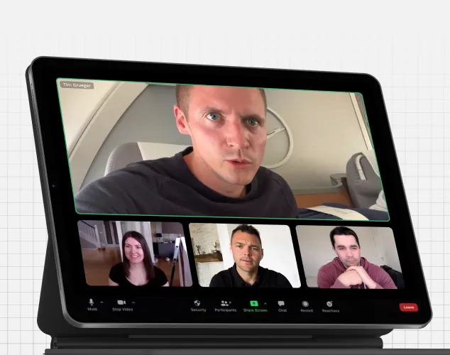 Video-Konferenz mit Tim Grueger und drei weiteren Teilnehmern in Zoom-ähnlichem Layout