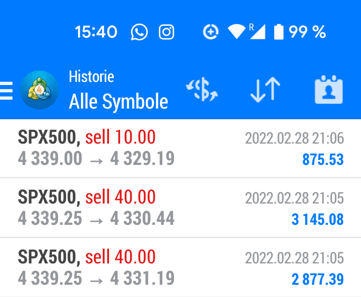 Smartphone-Screenshot einer Trading-App mit positiven Handelsergebnissen in blau