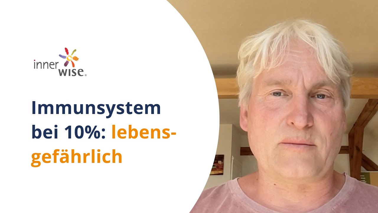 Uwe Albrecht, älterer Mann mit weißem Haar, Portrait mit innerwise Logo und Text zum Immunsystem