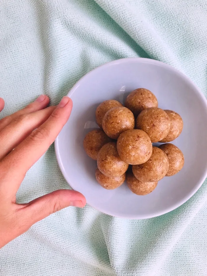 Rohe Energie Bällchen vegan und glutenfrei