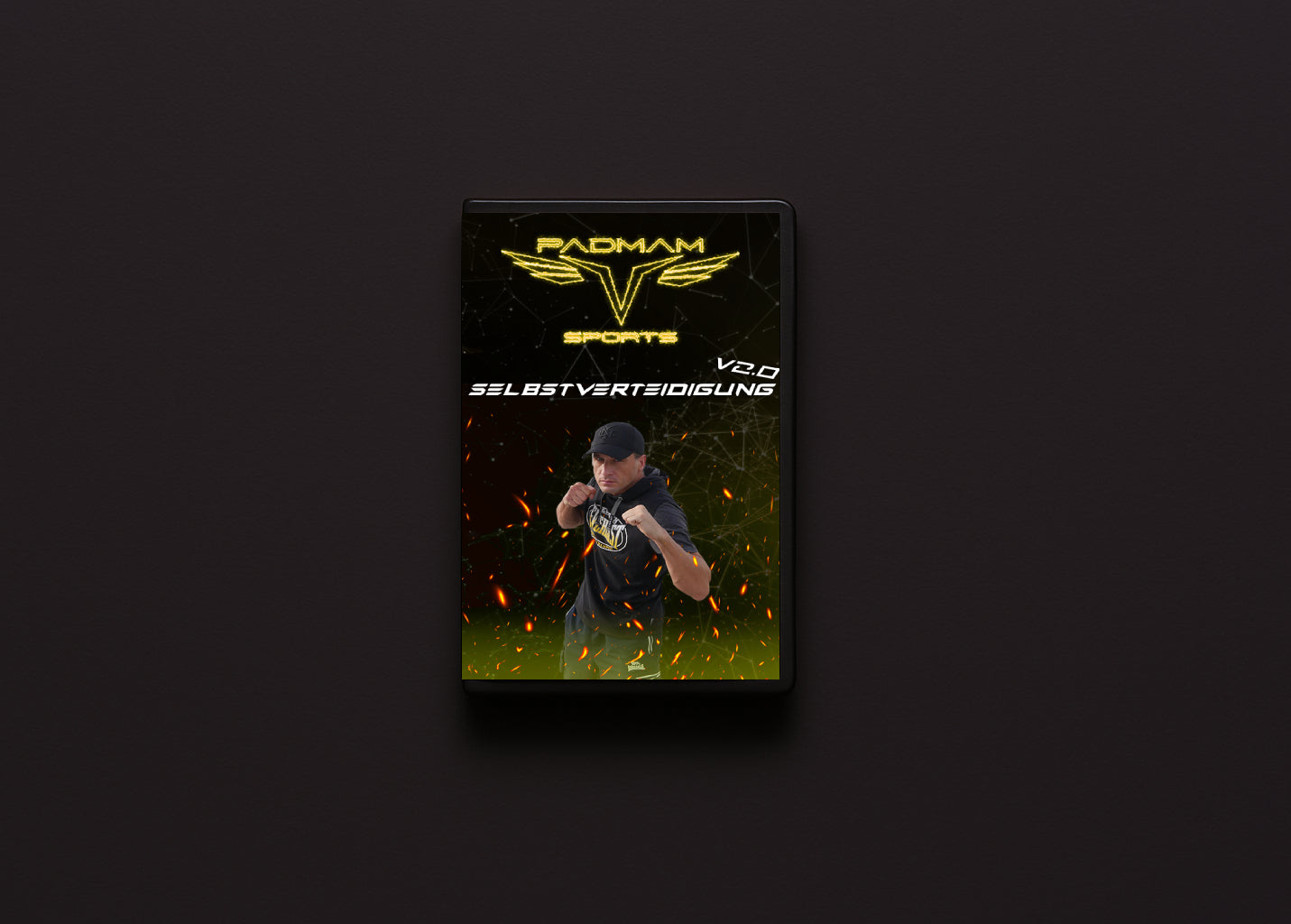 DVD-Cover PADMAM Sports Selbstverteidigung V2.0 mit Trainer in Kampfposition