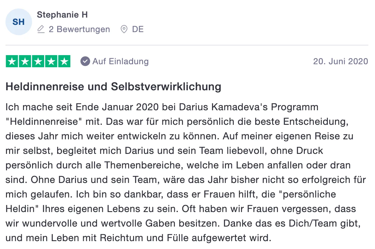 Google-Bewertung von Stephanie H mit 5 Sternen über Heldinnenreise und Selbstverwirklichung