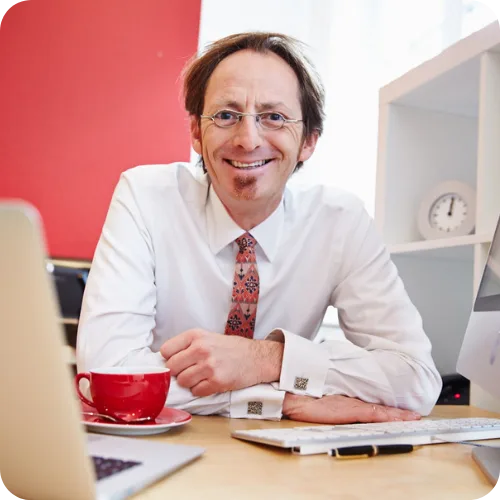Andreas Maria Wucherpfennig, Rechtsanwalt am Schreibtisch